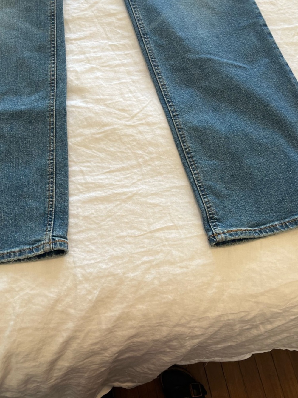 Levi's Women's Medium Blue superlow Boot-Cut Jeans - Picture 4 of 4